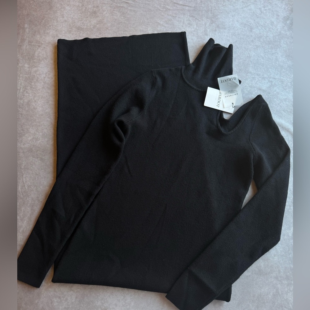 Bardot Elegant Black Midi Dress